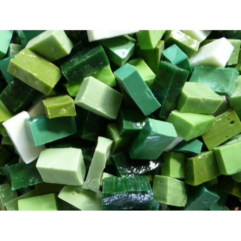 Vert assortiment mosaïque smalt vert mix de Venise M31/M35 par 100g