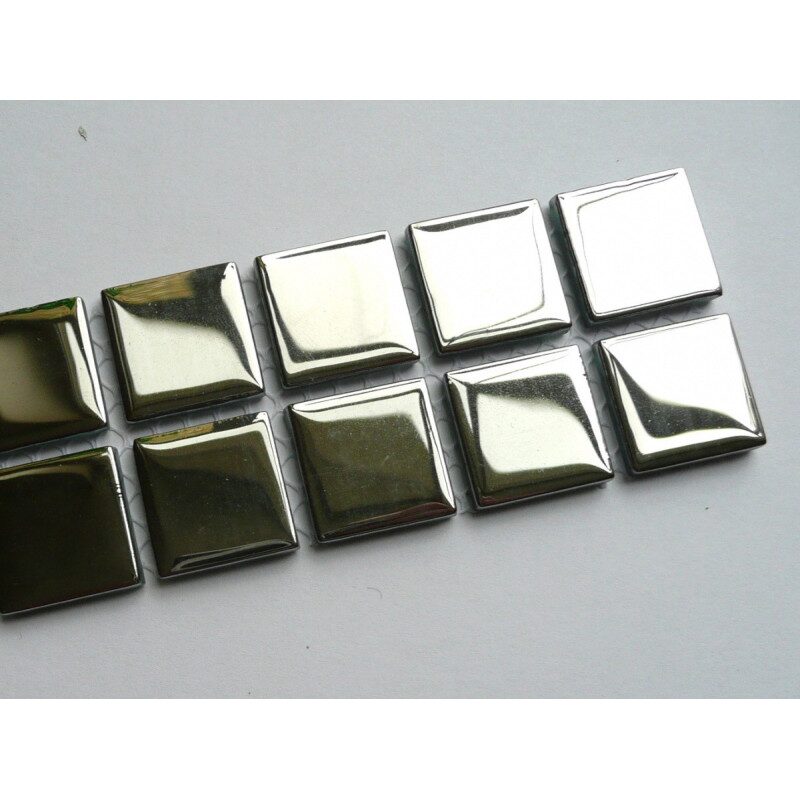 Gris argenté mosaïque lisse vetrocristal 2.5 cm par 12 carreaux